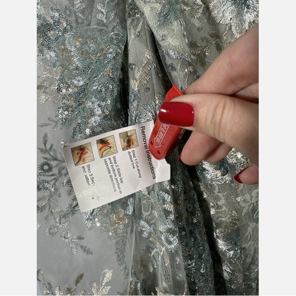 NWT$698 Mac Duggal [ 16 ] Embellished V-Neck Illusion Long Sleeve Gown Sea‎ Mist - Picture 8 of 16